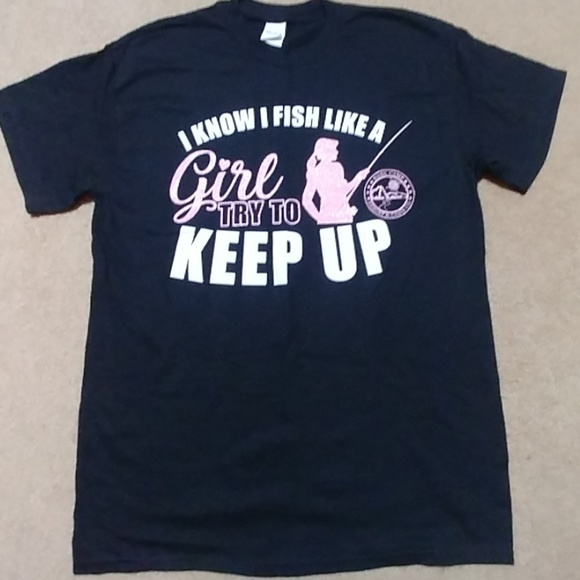 Gildan Tops - Cute T-shirt